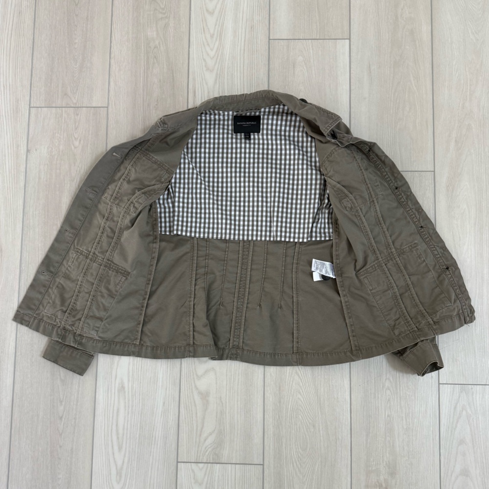 Banana Republic Utility Jacket - Picture 2 of 4
